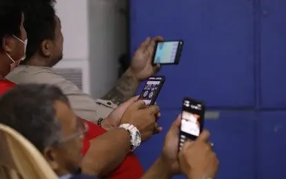 PHTAYA secure mobile betting session on smartphone in the Philippines 